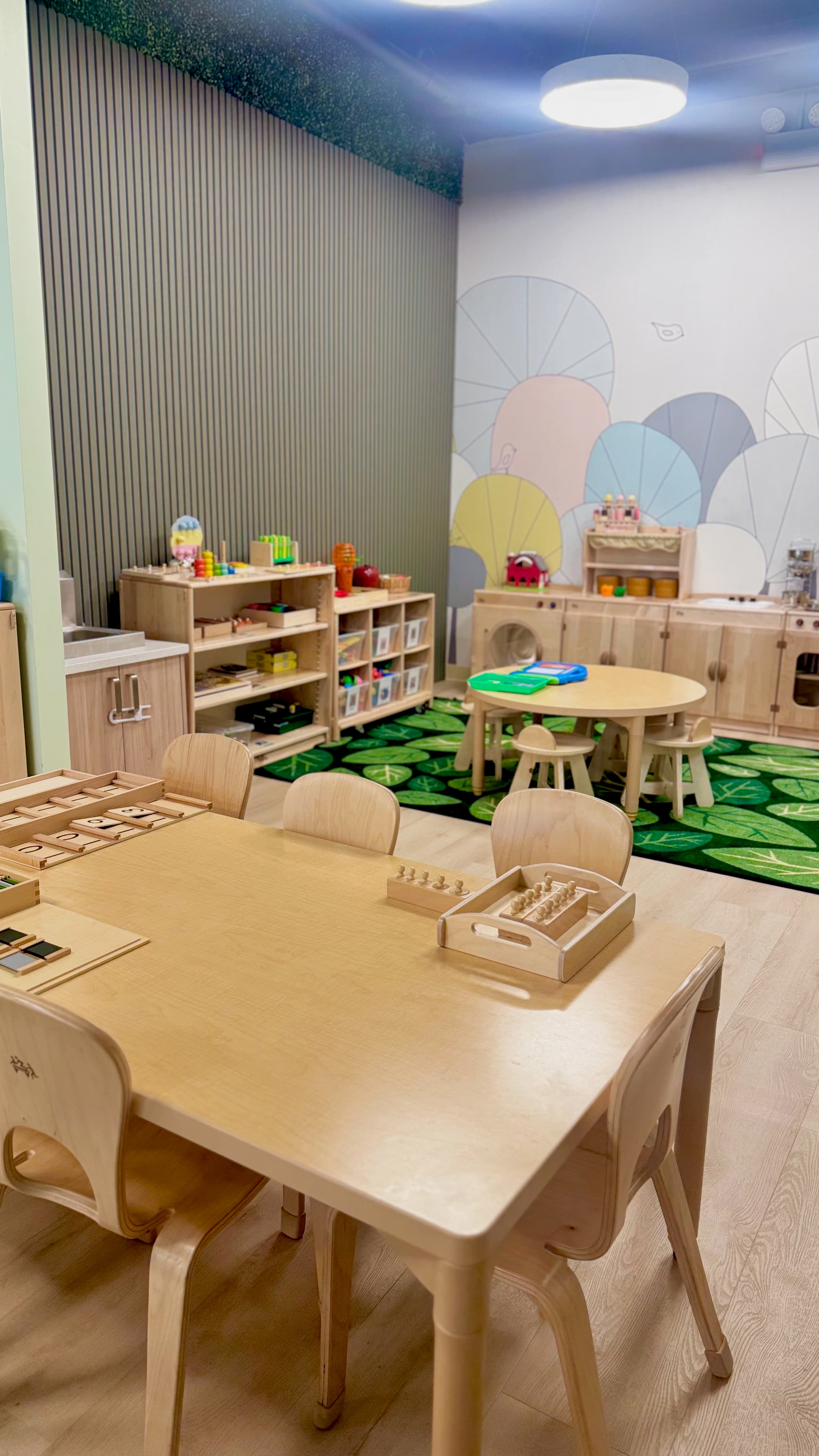 Flamingos Pre-K classroom with Montessori materials at our Brooklyn Heights center